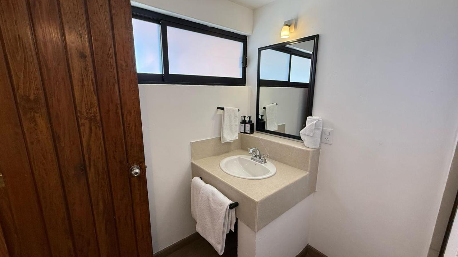 Hotel La Querencia Текуискуиапан Екстериор снимка